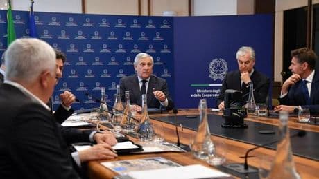 La polveriera della Libia: Italiani verso l?evacuazione
