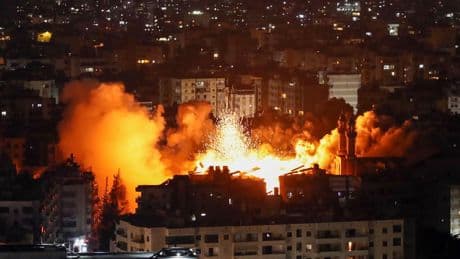 Conflit au Proche-Orient, jour 609 : frappes sur Beyrouth, plainte pour « génocide » en France