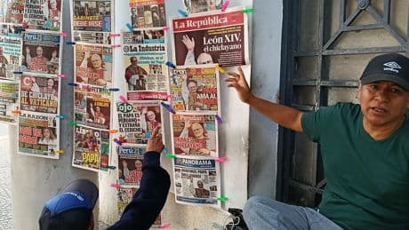 EL MUNDO, en Chiclayo, la 'patria chica' del nuevo Papa: "Al Padrecito Roberto le gusta hablar de fútbol y es de muy buen diente"
