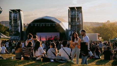 La música emergente y el buen sabor se dan cita en Embassa’t