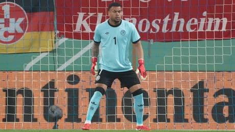 Mit Freiburg hat er Geschichte geschrieben - Deutschland-Keeper will jetzt DIESEN Ewig-Rekord