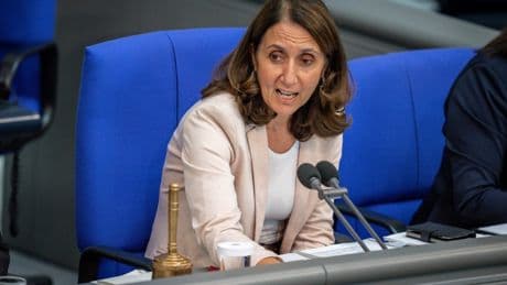 Aydan Özoguz wird neue Vorsitzende des Sportausschusses