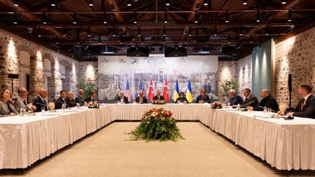 Ertelenen Rusya-Ukrayna müzakereleri İstanbul'da gerçekleşiyor