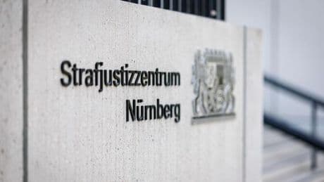Vater mit Messer getötet: Jugendlicher wegen Totschlags verurteilt