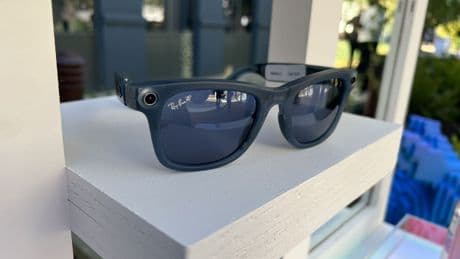 Buenas noticias para la tecnología: así son las gafas de Ray-Ban y Meta que podrá traducir textos en tiempo real