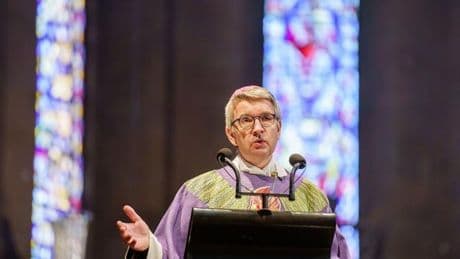 Karsamstag im Dom: Bischof Kohlgraf: Ostern führt zum Wesentlichen
