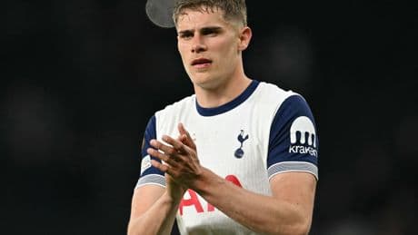 Micky van de Ven reveals 'trophyless' warning when he joined Tottenham as he seeks to silence trolls