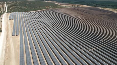 La mayor eléctrica austriaca afianza su gran apuesta por España y logra 'luz verde' para empezar a construir 1,6 GW