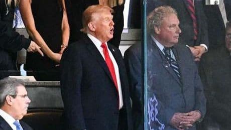 SON DAKİKA HABERLER: Trump'ı suikast korkusu sardı! Maçı kurşun geçirmez camın ardından izledi