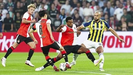 FENERBAHÇE FEYENOORD CANLI | Fenerbahçe, Feyenoord karşısında tur peşinde! Mourinho'nun 11'i belli oldu...
