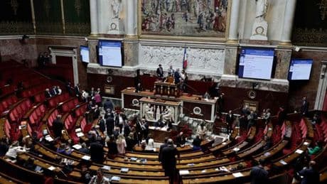 Mortalité infantile : l’Assemblée nationale vote un moratoire sur les fermetures de maternité