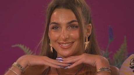 Love Island's Toni avoids villa-loved lash extensions thanks to £30 eyelash growth serum