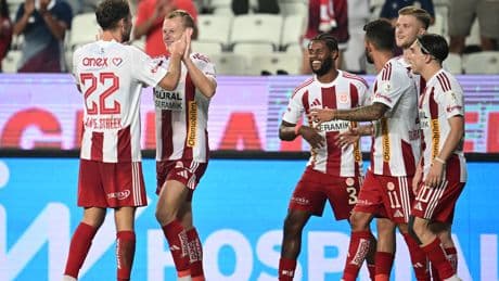 Antalyaspor evinde 3 puanla başladı