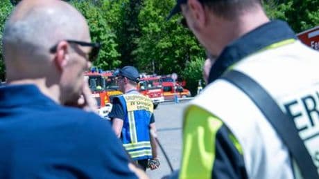 Erlangen – Tennenloher Forst: Neun Einsatzkräfte bei Waldbrand verletzt