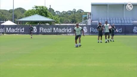 Arda Güler, Xabi Alonso'yla paslaştı