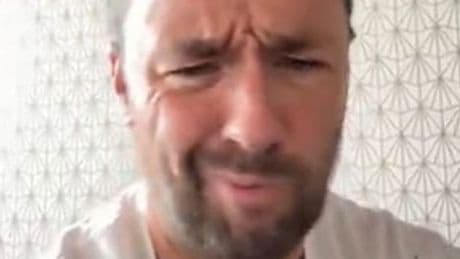 Jason Manford hits out at hotel's 'ridiculous policy' after being forced to share room