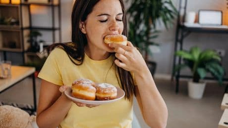 Sara Marín, nutricionista: "Comer rápido puede ser peligroso"