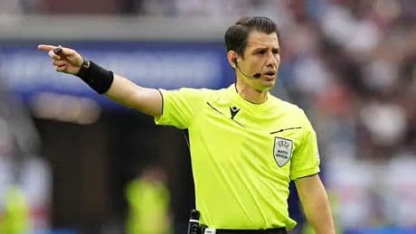 Halil Umut Meler'den UEFA Konferans Ligi'nde dikkat çeken karar!