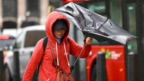 UK weather: Hail, thunderstorms and strong winds to batter Britain with 50mm of rain in just two hours this weekend