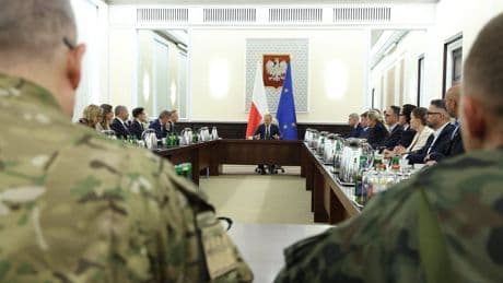 Drones russes en Pologne : l’émoi à Varsovie et chez ses alliés