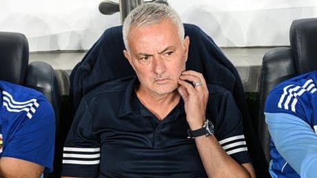 Fenerbahçe'de Jose Mourinho soyunma odasına neden erken gidiyor? İşte o gerçek!