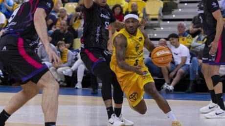 98-83: El 'Granca' se mantiene en zona playoff a costa de Covirán