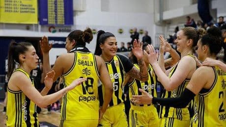 Fenerbahçe, seride 2-0 öne geçti!