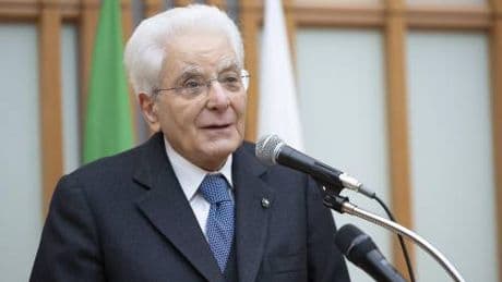 Ue, il monito di Mattarella: "L'Europa non arretri davanti alle difficoltà"