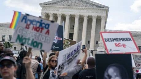 Usa, la Corte Suprema blocca i finanziamenti pubblici per l’aborto