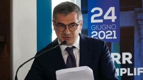 In Campania spunta Romano, il centrodestra sfida Pd-M5S