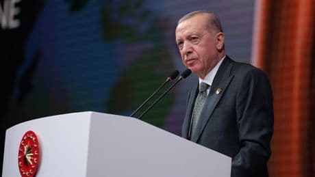 Erdoğan: Bizi kolay bir süreç beklemiyor! PKK bugün yarın silahları bırakacak, örgütü feshedecek