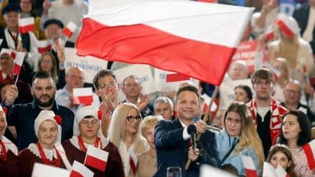 Présidentielle en Pologne : le pro-européen Rafal Trzaskowski en tête au premier tour