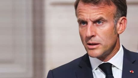 700 jours après le 7-octobre, Emmanuel Macron appelle "à la libération de tous les otages retenus par le Hamas"
