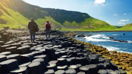La Calzada del Gigante, el milagro geológico irlandés que ya no quiere más monedas de turistas
