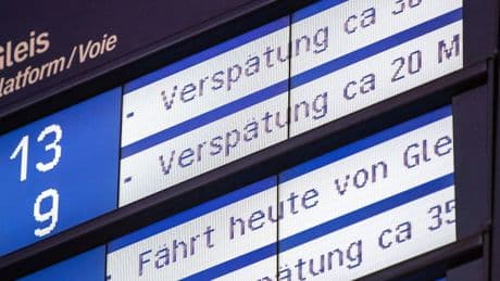 Deutsche Bahn: Fast die Hälfte der Fernzüge kommt zu spät