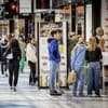 Nederlander houdt hand op de knip: consumentenvertrouwen blijft zeer laag