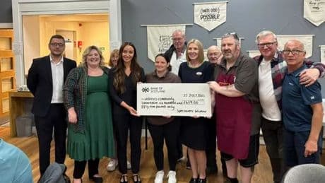 Wishaw MP praises fundraising work of veteran's hub after vandalism of defibrillator