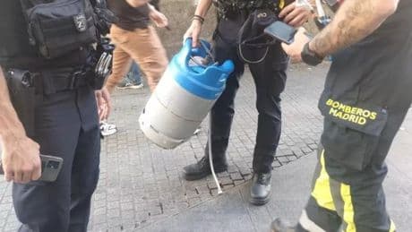 Man ‘covered in blood’ arrested after threatening to blow up flats in Madrid