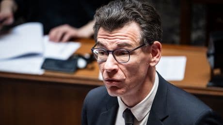 La France pourrait accueillir des centaines de chercheurs du monde entier, selon le gouvernement