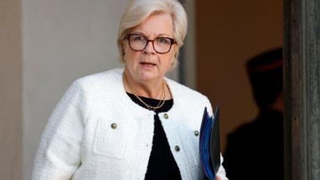 Aide à mourir : Catherine Vautrin va « compléter » le texte pour définir la « phase avancée » et rétablir le délai de réflexion de 48 heures