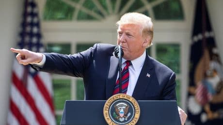 Pedidos congelados e incertidumbre: los empresarios españoles asumen el golpe arancelario de Trump