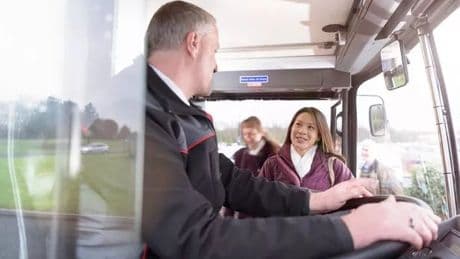 Bus driver reveals rules around toilet breaks and why they 'cannot' enter pub