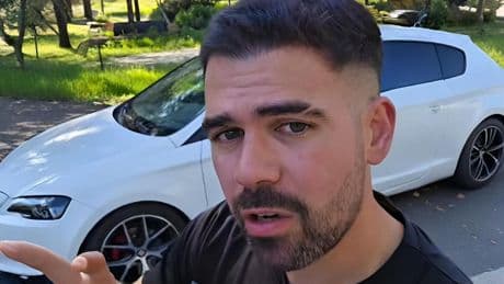 Jesús Alloza, experto en coches, avisa sobre este uso del aire acondicionado: "Puede hacer que sufra más"