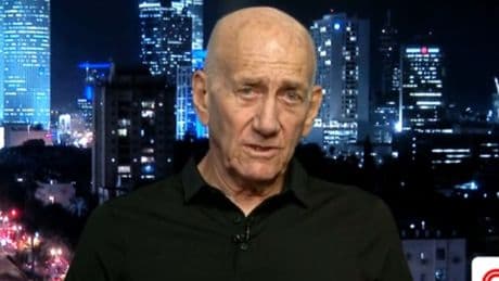 İsrail’in eski Başbakanı Ehud Olmert: Savaş suçu değilse nedir?
