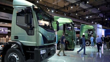 Iveco, Exor tratta la vendita: Tata possibile acquirente. I sindacati scrivono al ministro Urso