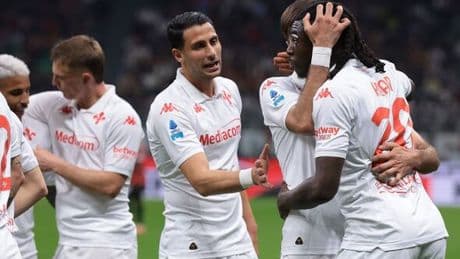 Man Utd 'add Premier League flop' to transfer plans as special clause emerges