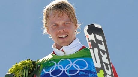 Olympic medallist dead after being struck by lightning on family holiday