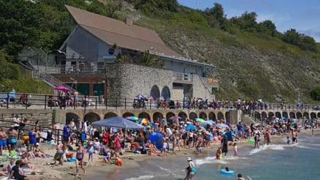 UK weather: Experts share when cooler weather is due as we pass peak of third heatwave
