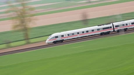 Starkregen und Hochwasser: Wie die Bahn gegen die  Folgen des Klimawandels kämpft