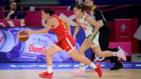 España no da opción a Portugal y luchará por las medallas